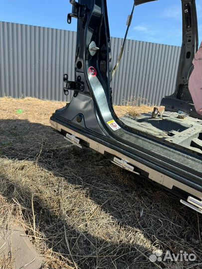 Порог правый Honda Civic 4D 1.3 2008