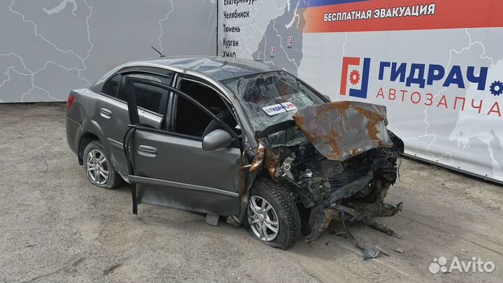 Накладка багажника правая Kia Rio 2 (JB) 85722-1G0