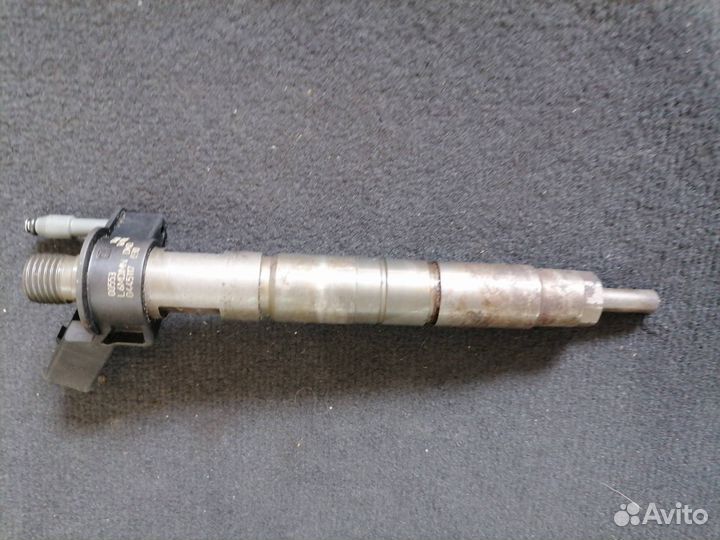 Форсунка топливная BMW X3 F25 рест. 2016 7823461