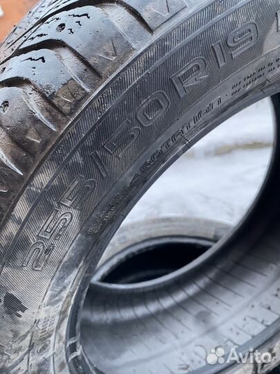 Nokian Tyres Hakkapeliitta 8 255/50 R19