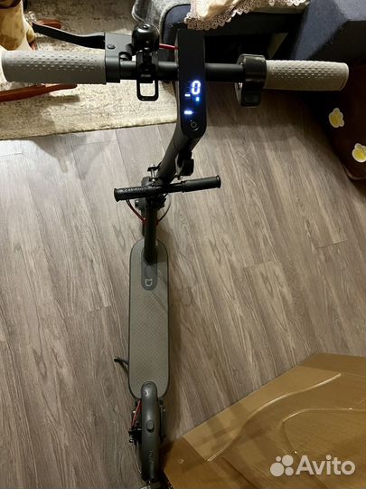 Электросамокат Xiaomi Mi Electric Scooter 1S