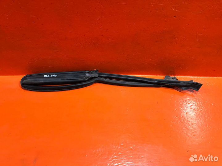 Молдинг subaru legacy BD*/BG*