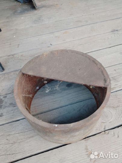 Ограничитель замка на калитке грража