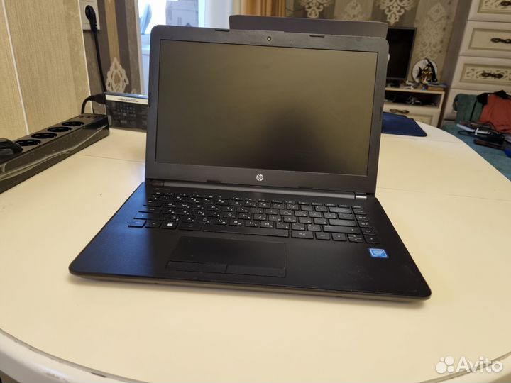 Ноутбук HP Notebook - 14-bs000ur