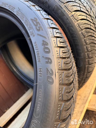 Michelin Pilot Alpin PA4 255/40 R20 и 285/35 R20