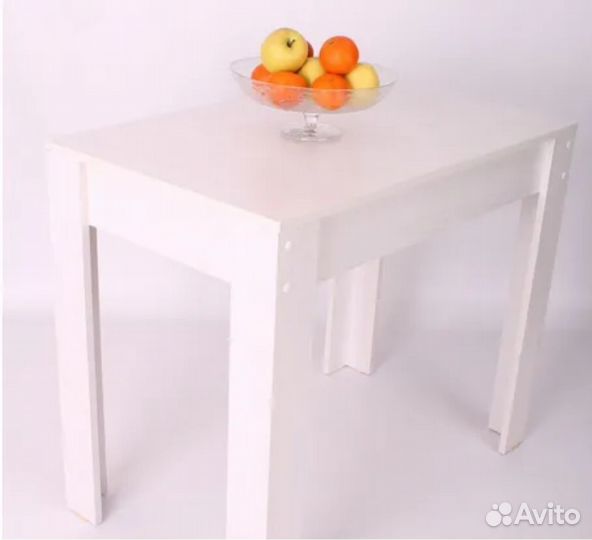 Стол кухонный