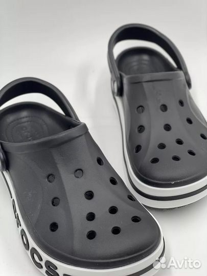 Тапочки Crocs