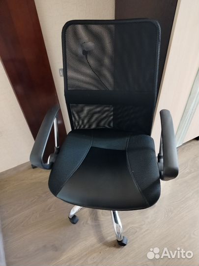 Компьютерное кресло