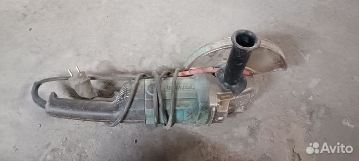 Ушм болгарка Makita 230