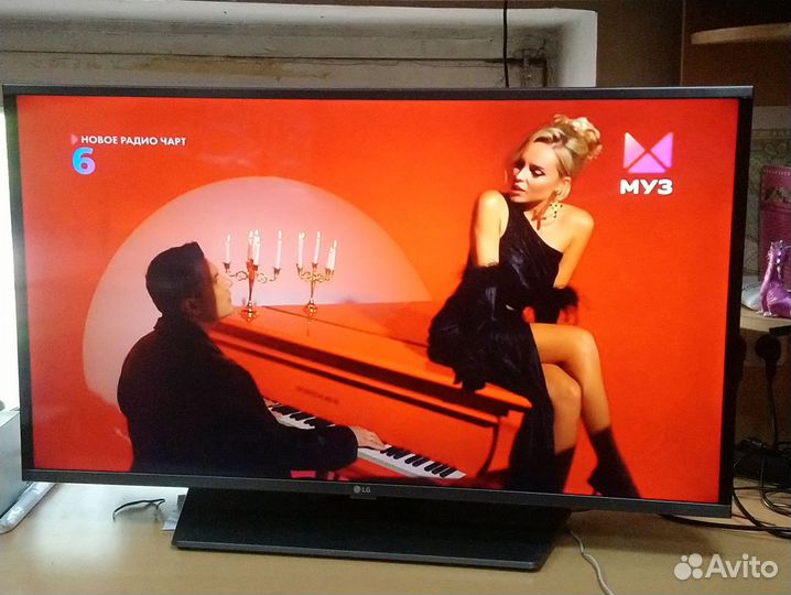 Телевизор LG смарт тв