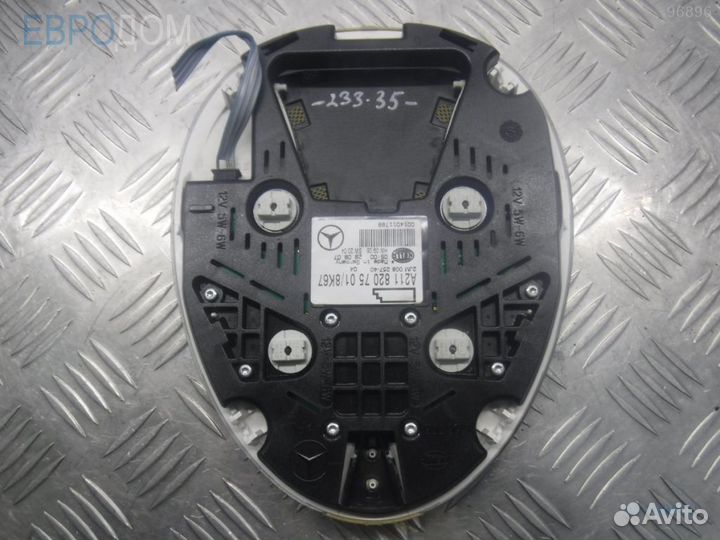 Светильник салона mercedes W211 s1108942