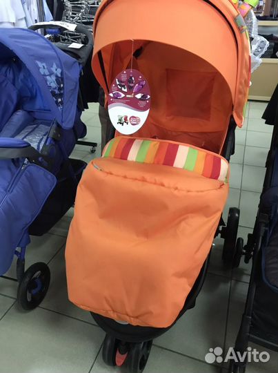 Прогулочная коляска