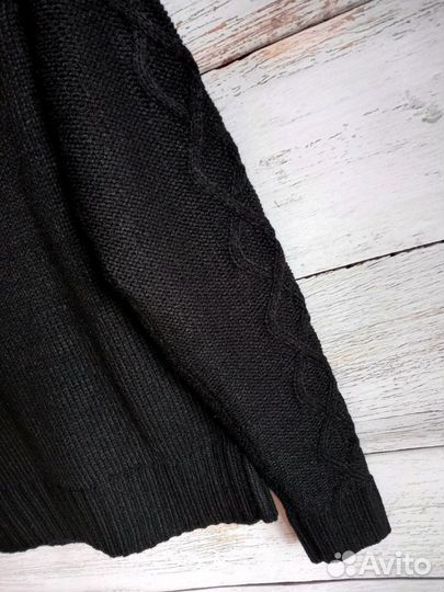 Красивый зимний свитер, размер L