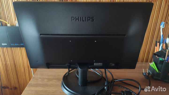 Монитор Philips 223v5lsb