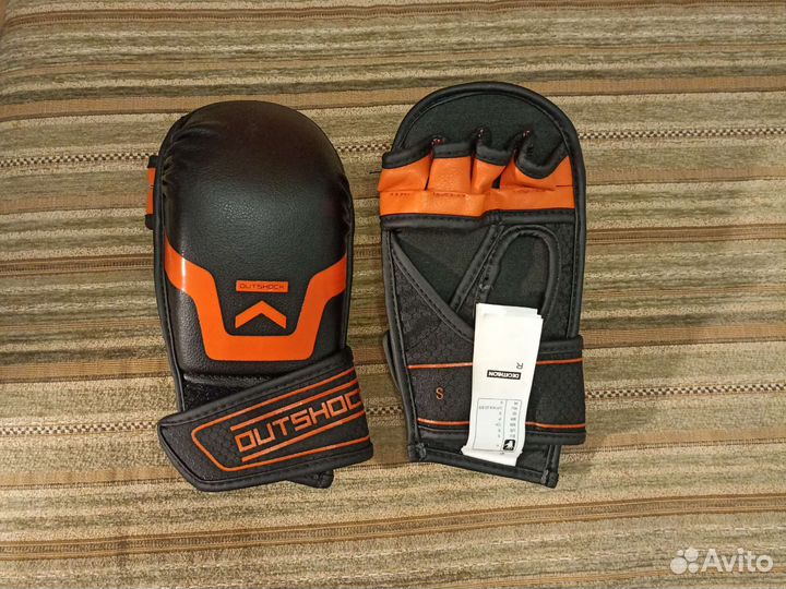 Боксерские перчатки