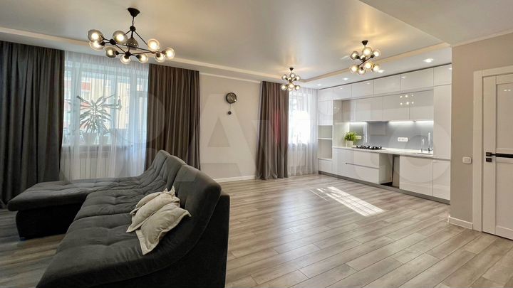 2-к. квартира, 82 м², 2/9 эт.