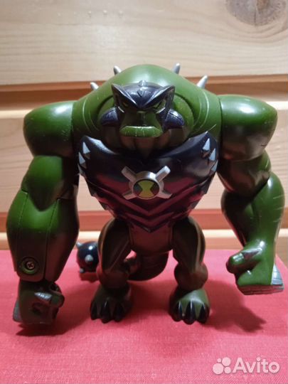 Игрушка Ультрагумангозавр Бен Тен 10