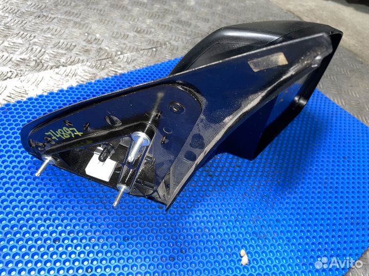 Зеркало правое Toyota Tundra 2