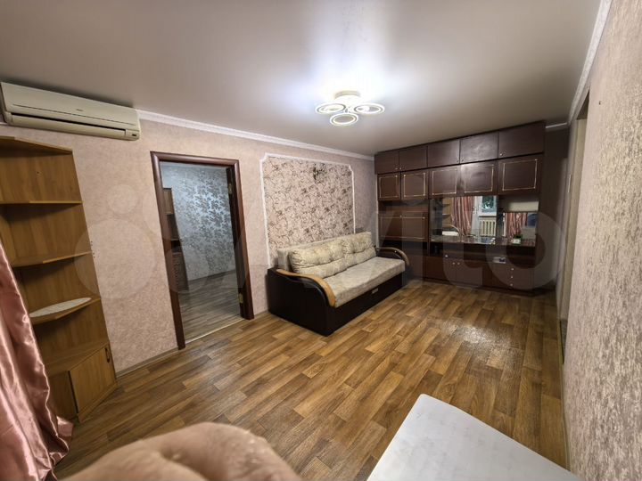 2-к. квартира, 46 м², 2/4 эт.