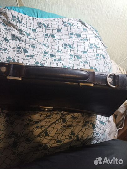 Мужской кожаный портфель