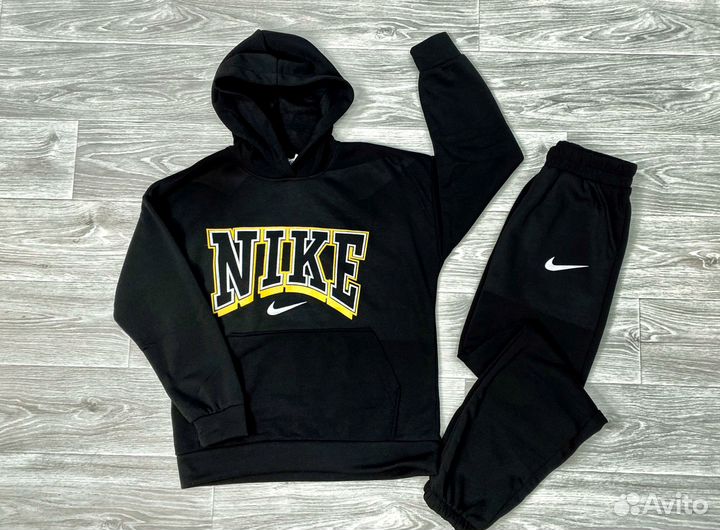 Спортивный костюм nike