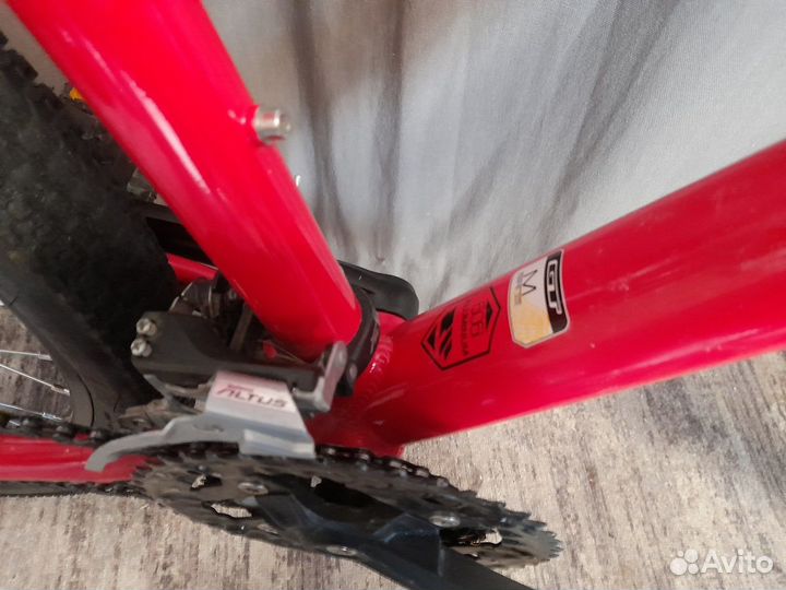 Велосипед GT Avalanche Sport