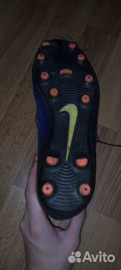 Футбольные бутсы