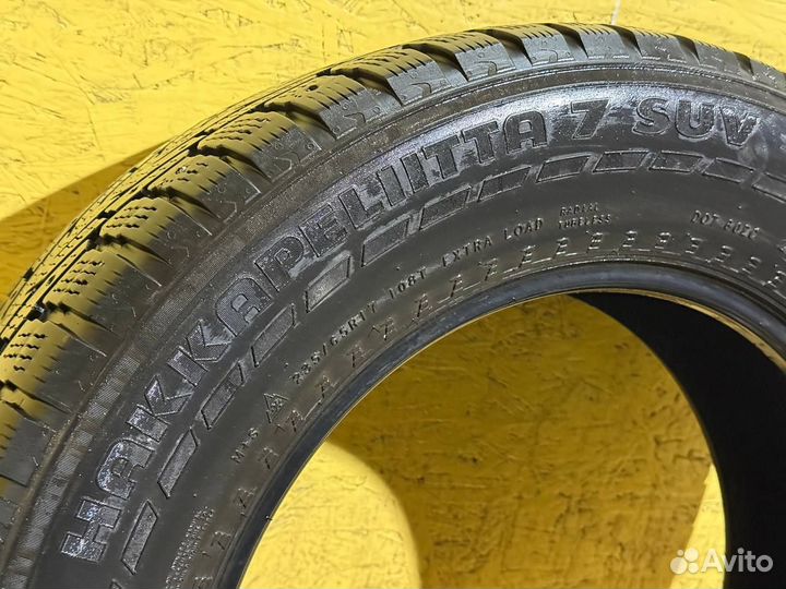 Nokian Tyres Hakkapeliitta 7 SUV 235/65 R17 108T