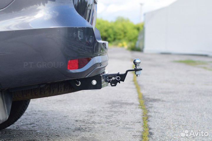 Фаркоп Toyota Fortuner c 2016 (съемный квадрат)