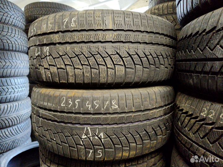 Nokian Tyres WR A4 235/45 R18