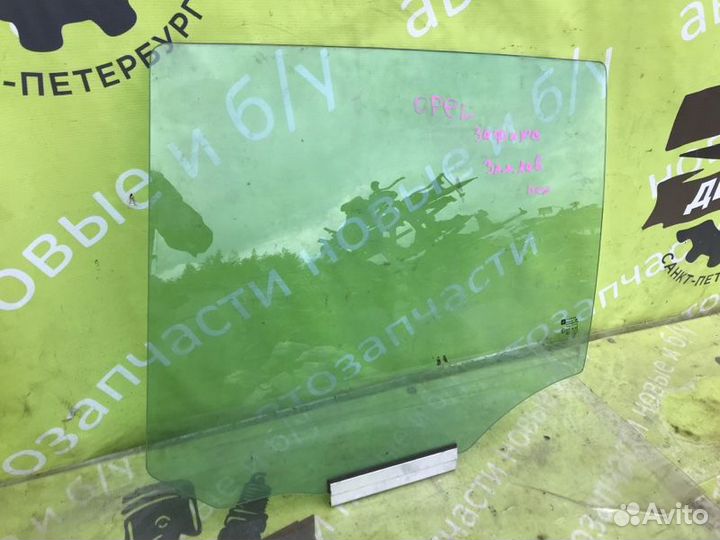 Стекло двери заднее левое Opel Zafira B 2005