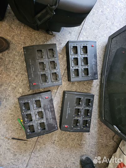 Зарядное устройство Vertex Standard VAC-6806D