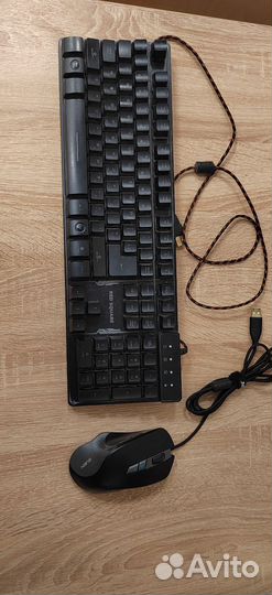 Игровая механическая клавиатура с мышкой