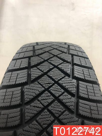Pirelli Ice Zero FR 195/65 R15 95T