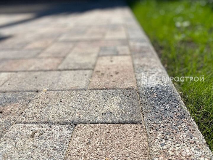 Тротуарная плитка, бордюры, газонная решетка