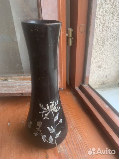 Вазы и шкатулка