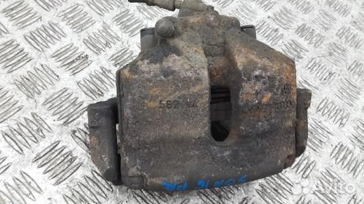 Суппорт тормозной передний правый volkswagen golf