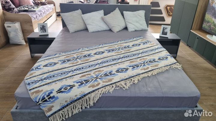 Кровать мягкая 1600*2000