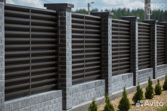 Заборы жалюзи и евроштакетник