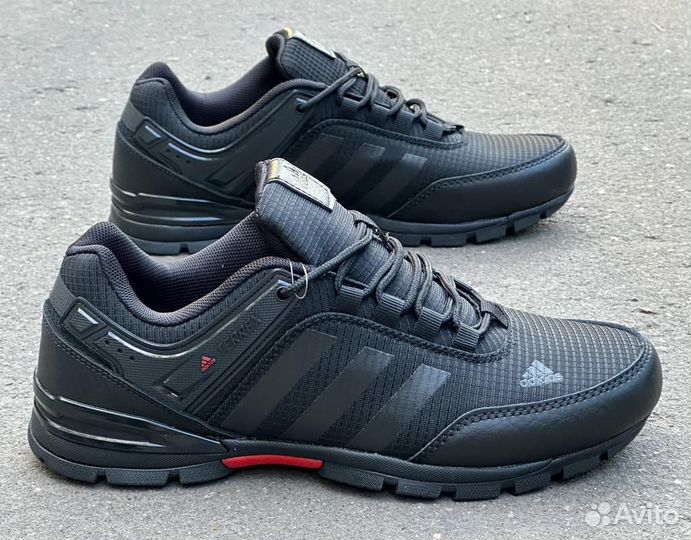 Кроссовки adidas
