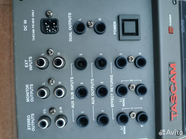 Микшерный пульт tascam M-1516