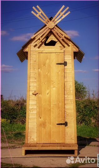 Дачный туалет деревянный KEY674