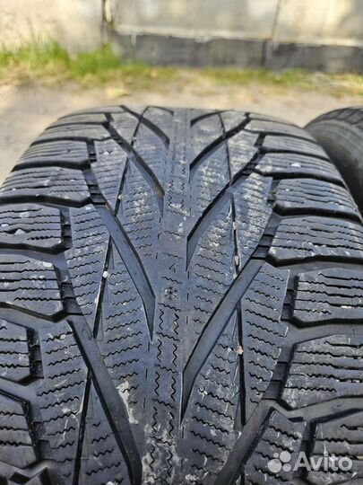 Nokian Tyres Hakkapeliitta R2 SUV 255/50 R20 109R