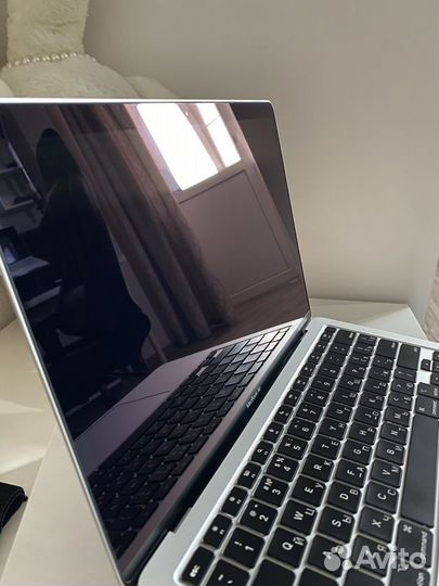 Apple MacBook air 13 2020 m1 8gb 256