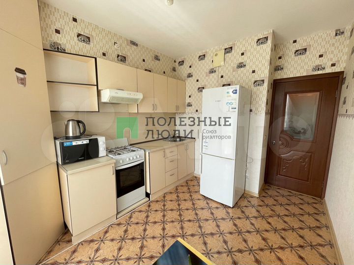 1-к. квартира, 38 м², 3/16 эт.