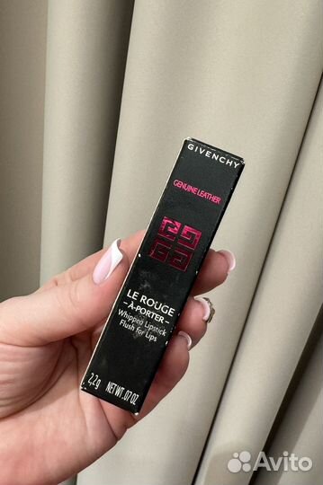 Помада givenchy le rouge a porter 204