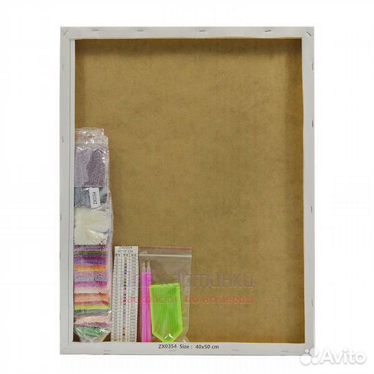 Алмазная мозаика 40x50 Голубоглазая девушка в шляп