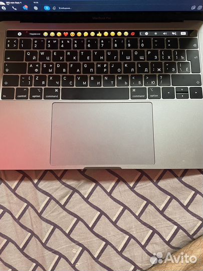 Apple MacBook pro 13 2019 touch bar