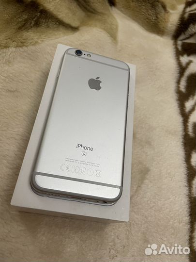iPhone 6S, 32 ГБ