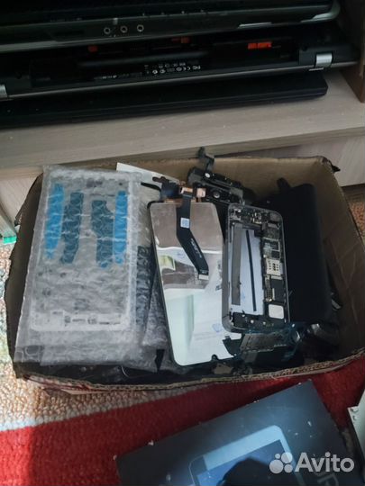 Телефоны на запчасти, ноутбуки